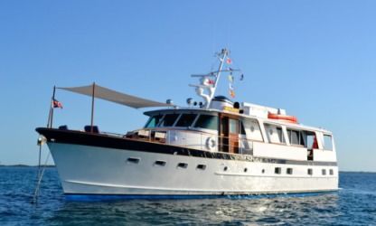 Location Bateau à moteur Burger Cruiser Nassau