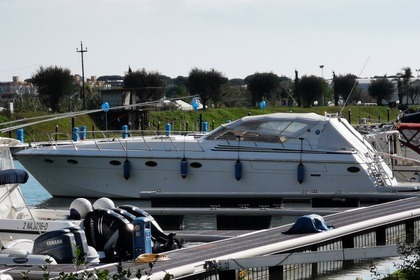 Location Yacht à moteur Rizzardi Cr 50 Ponza