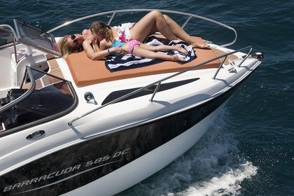 Charter Motorboat Baracuda 595 DC Petrčane