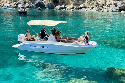 Noleggio Barca a motore Capri tour All inclusive Positano