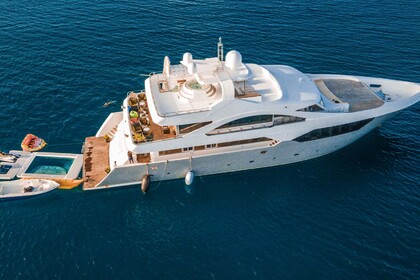 38m Luxury Motor Yacht