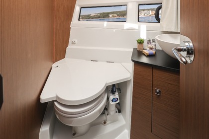 Merry Fisher 895, climate unit, diving, TV, PS5, fridge, thrusters, heating, inverter