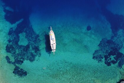 Blue Cruise with our Wooden Gulet