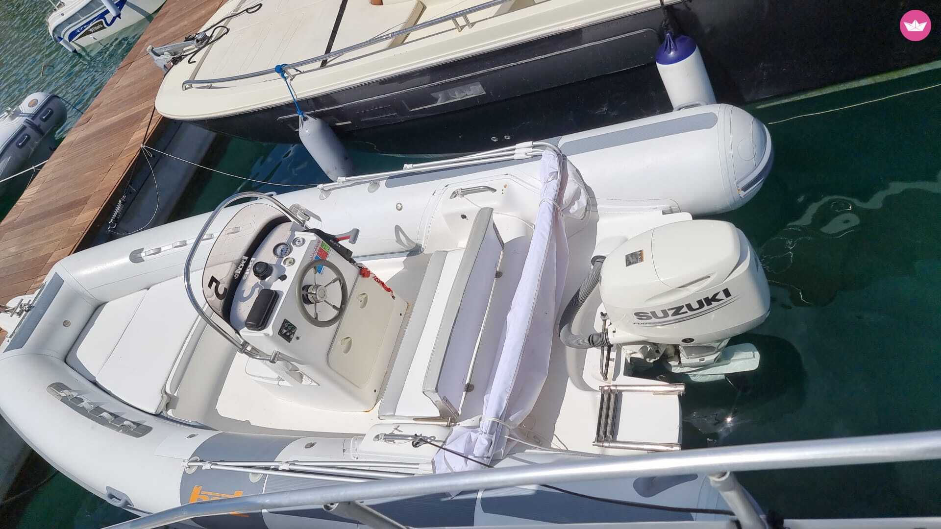 Bateau à moteur Bat bat 40cv 2