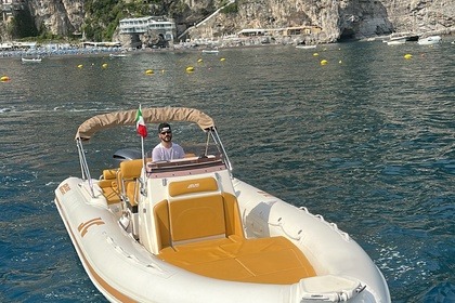 Noleggio Gommone Joker Boat Special 26 Positano