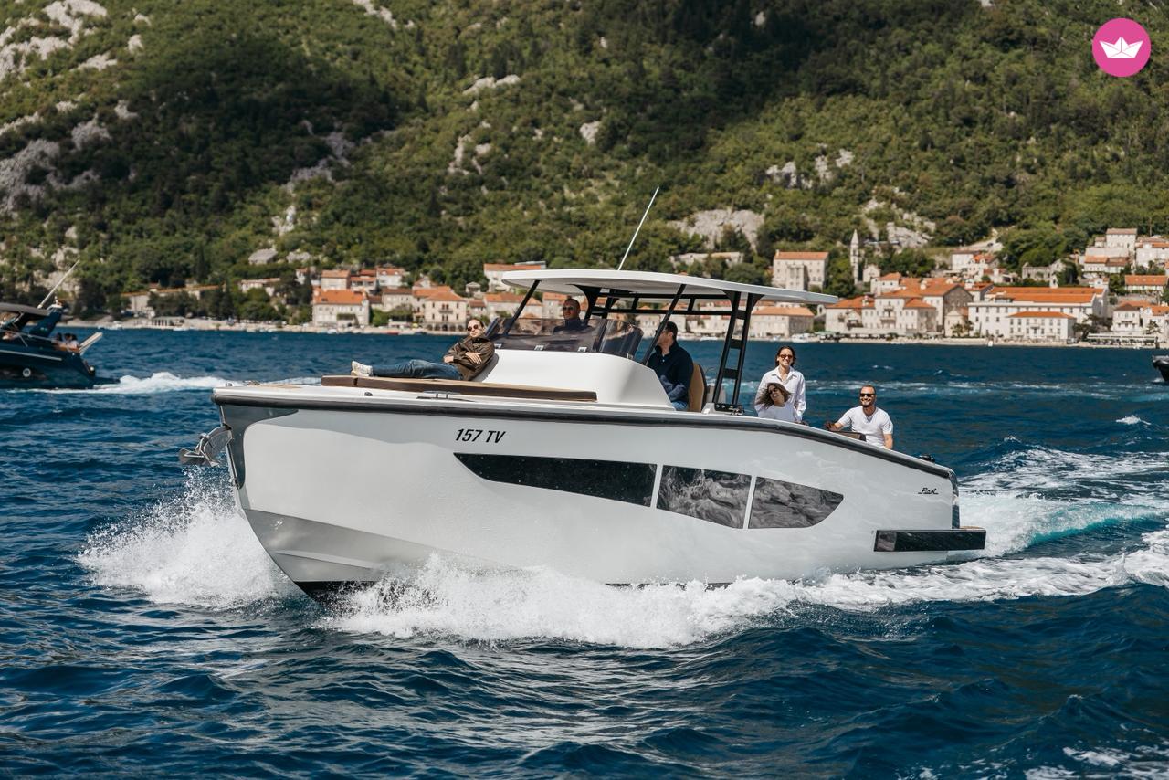 Bateau à moteur Fiart Mare Sea Walker 700cv 2