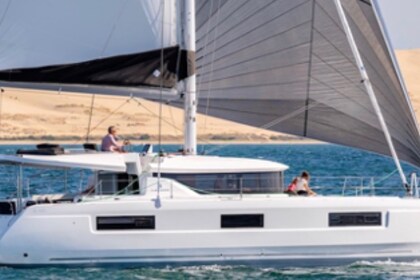 Hyra båt Katamaran Lagoon 46 Proprietaire Saint-Raphaël