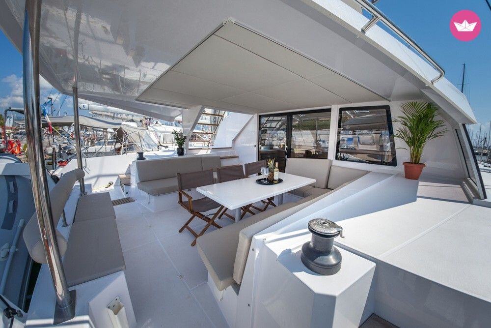 Catamaran LAGOON 450F 13.96m 4