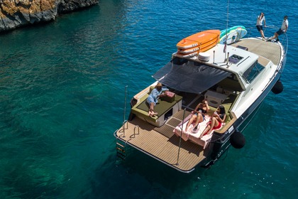Verhuur Motorboot SEA RAY 390 Hvar
