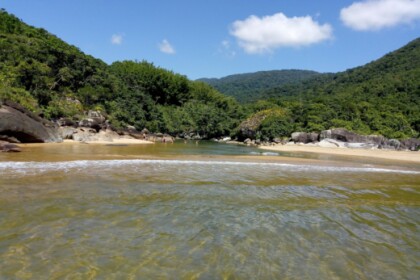 Boat tour in Ilhabela