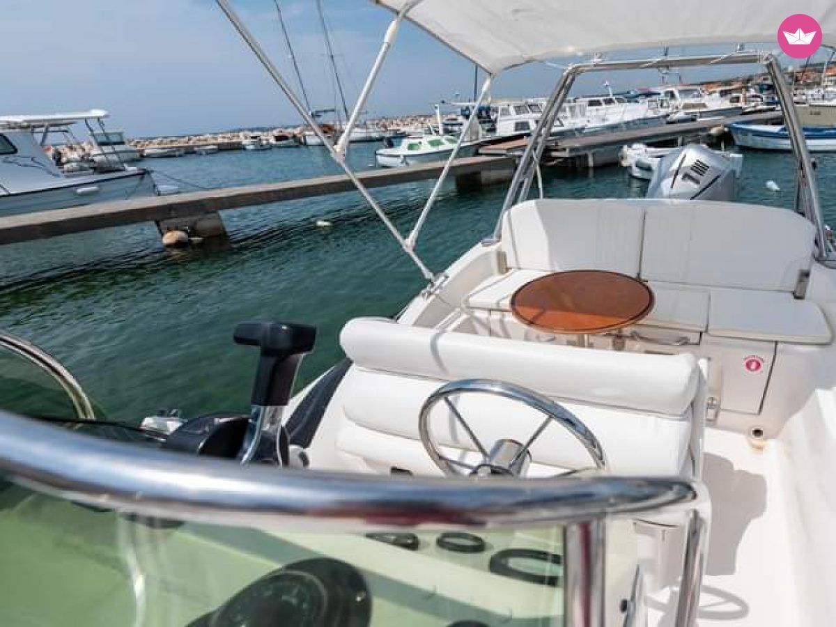 Bateau à moteur Zar Formenti Zar 65 200cv 5