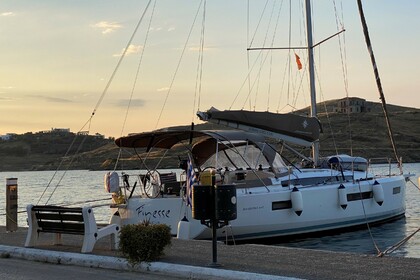 Miete Segelboot Jeanneau Sun Odyssey 440 Athen