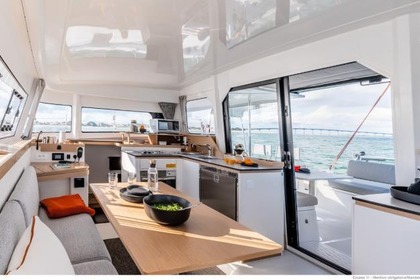 Aluguel Catamarã Beneteau Excess 11 Toulon