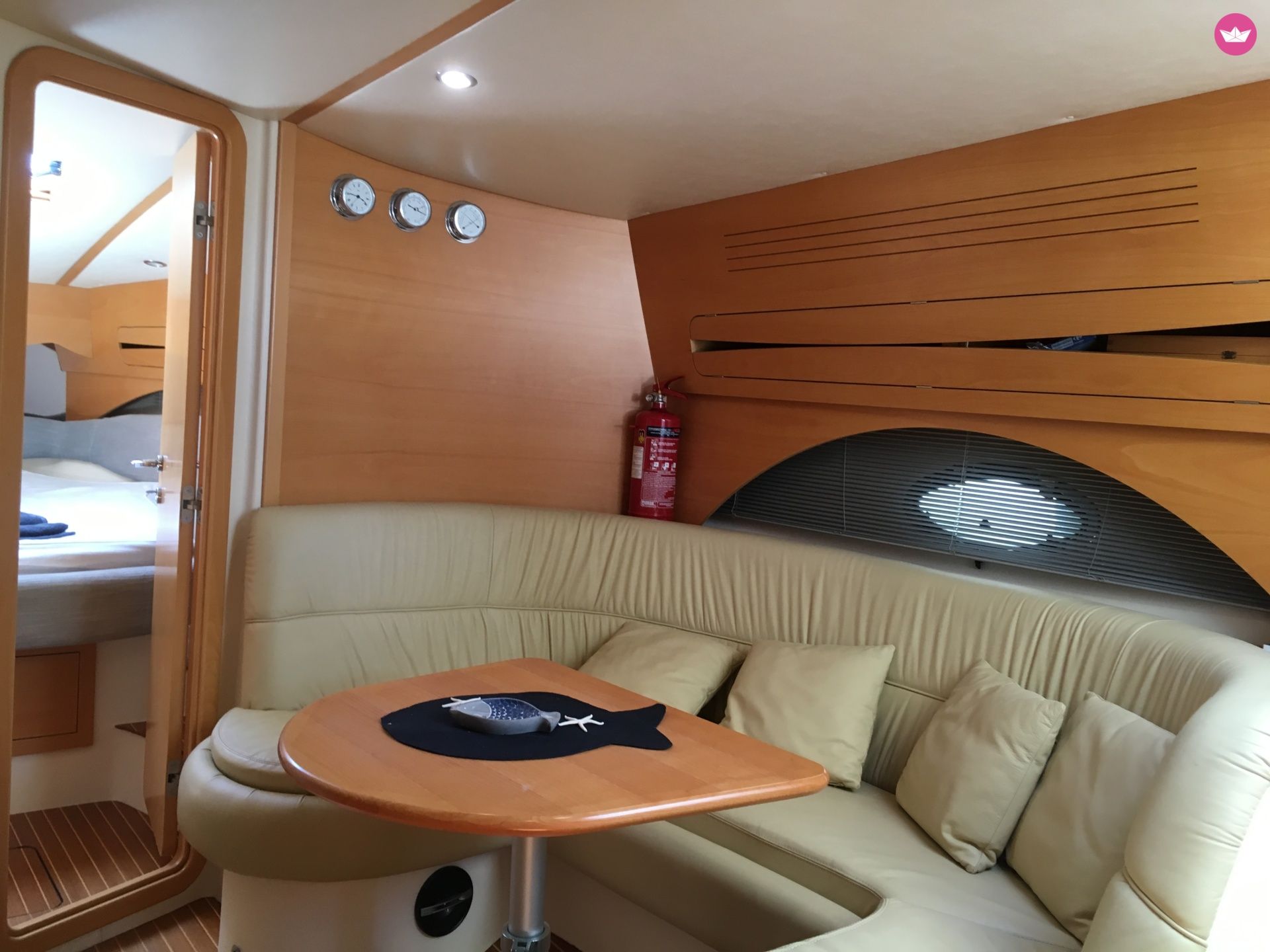 Charter motorboat in Athens  