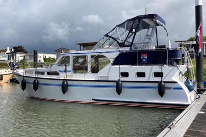 Rental Houseboats Pedro Skiron 35 Biesbosch