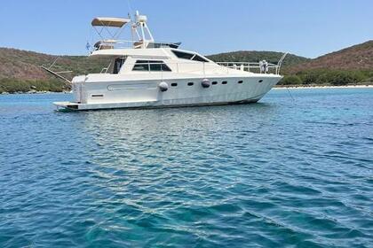 Miete Motorboot FERETTI 46/49 Rhodos