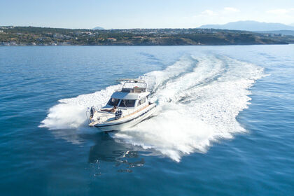 Charter Motorboat PIANTONI HARMONY 42 Rethymno