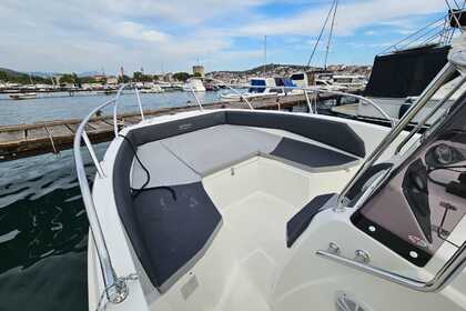 Miete Motorboot Cayman Yacht 585 Okrug Gornji