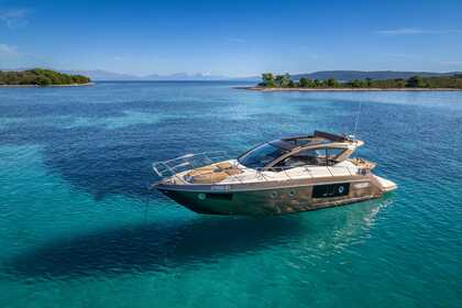 Miete Motorboot Cranchi M 44HT Split