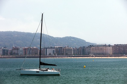 Sail Sebastian. Fast cruising tours. Pogo 36.