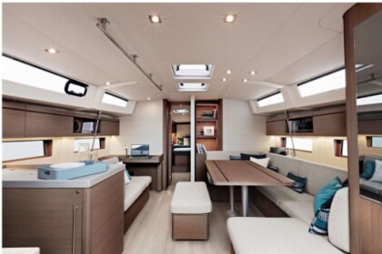Miete Segelboot Beneteau Oceanis 40.1 Pomer