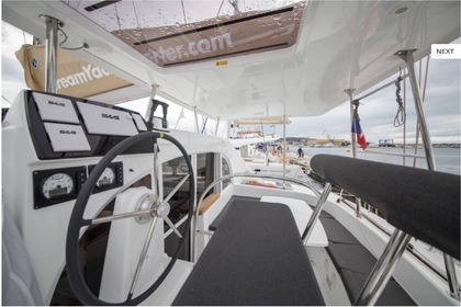 Location Catamaran Lagoon Lagoon 380 Mandelieu-la-Napoule