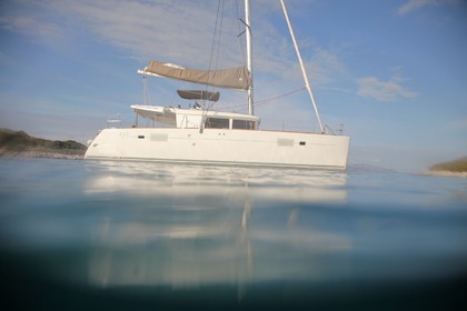 Hire Catamaran Lagoon Lagoon 450 Alimos Marina