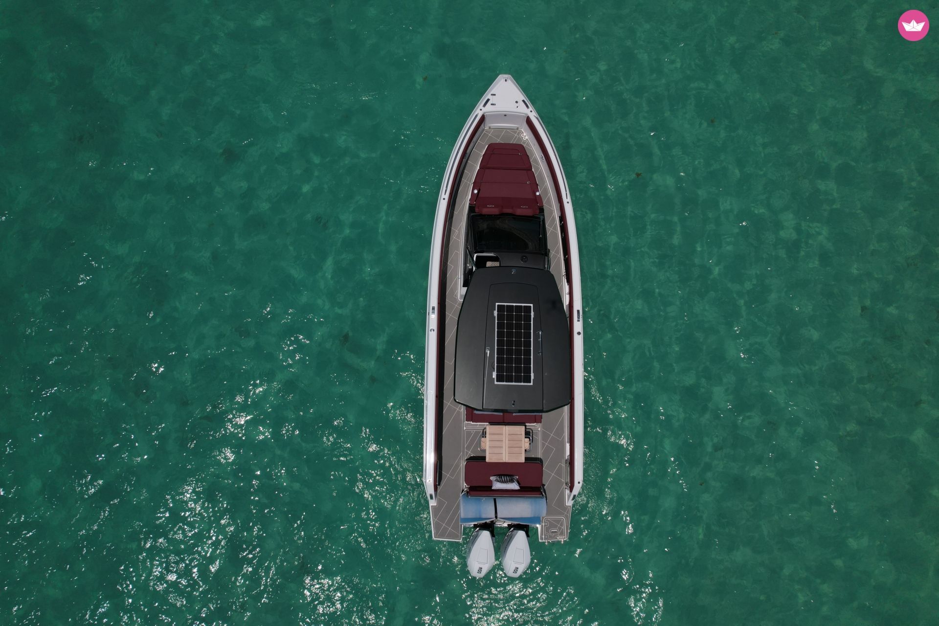 Bateau à moteur Marcio Schaefer V33 442cv 7