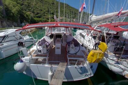 Charter Sailboat Bénéteau Oceanis 38.1 Dubrovnik