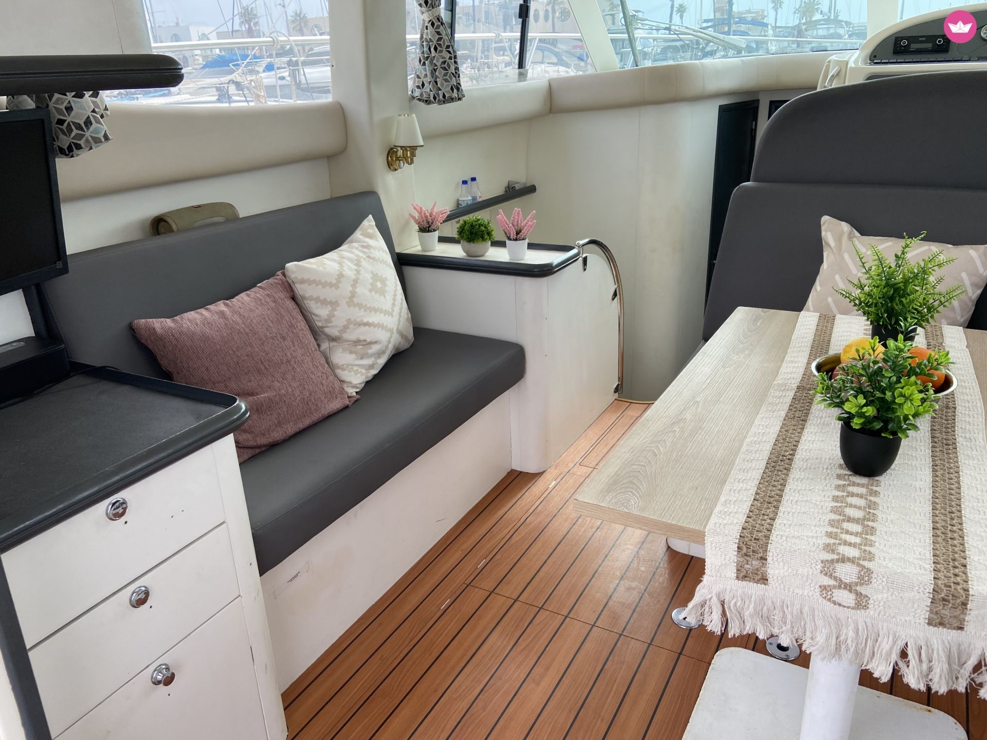 Bateau à moteur JEANNEAU PRESTIGE 36 FLY 620cv 5