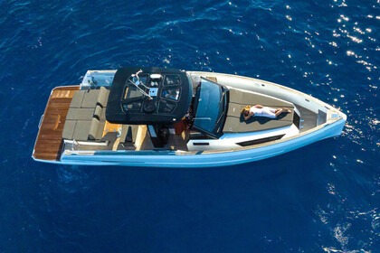 A GLAMOROUS APPEARANCE