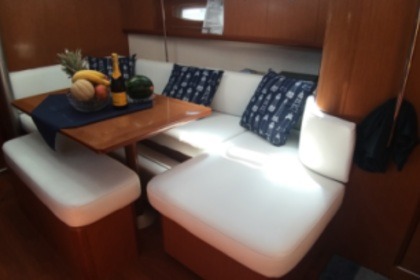 Beneteau Oceanis 40