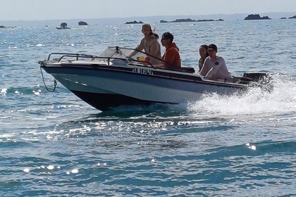 Hire Motorboat Rio 450 Saint-Quay Port d'Armor