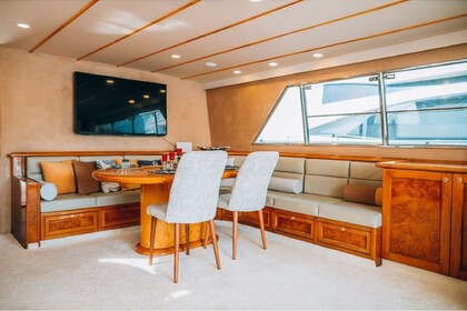 M398 Ultraluxury Motoryacht For Rent 6 People