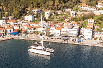 Rental Catamaran Lagoon Lagoon 560 S2 Mykonos