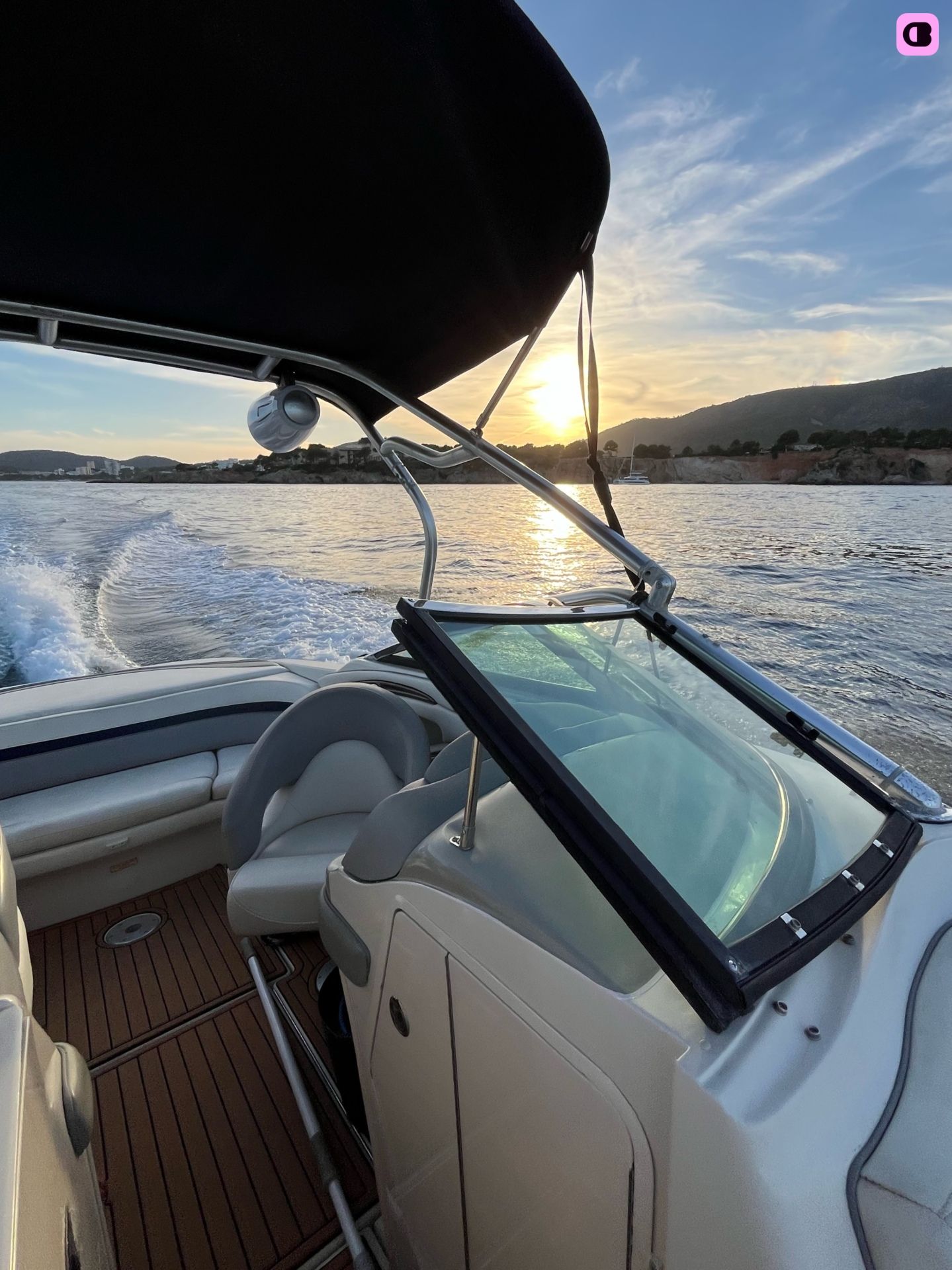 Hyra båt Sea Ray 240