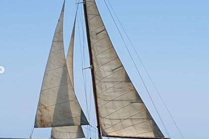 Day charters on Vintage 1935 Boat
