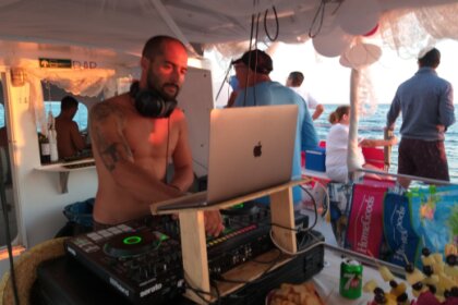 Motor catamaran Puma