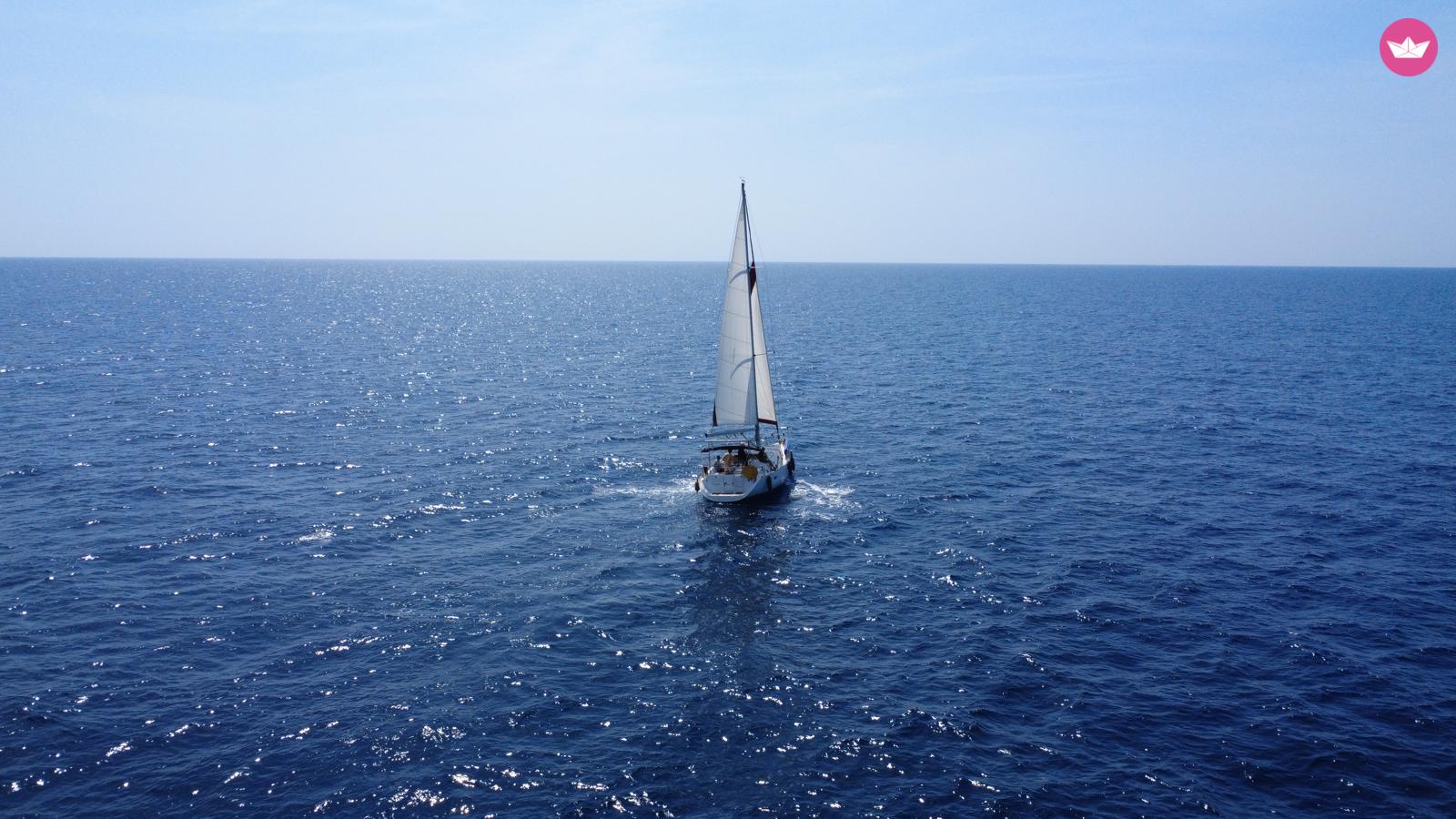 Noleggiare Oceanis 411