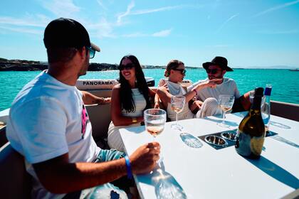 DE ANTONIO YACHTA D42 OPEN, The perfect day charter boat. New 2023!