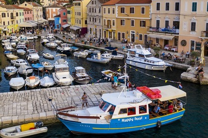 Hire Motorboat Custom made Happy Boat Veli Lošinj