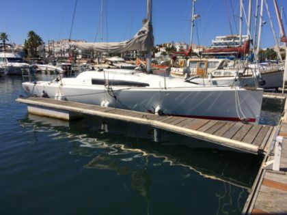 Charter Sailboat Jeanneau Sun Fast 3200 Arradon