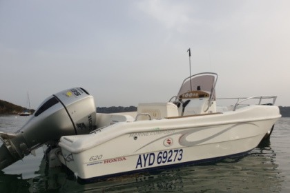 Rental Motorboat Blu & blu Marine compositi 620 Logonna-Daoulas