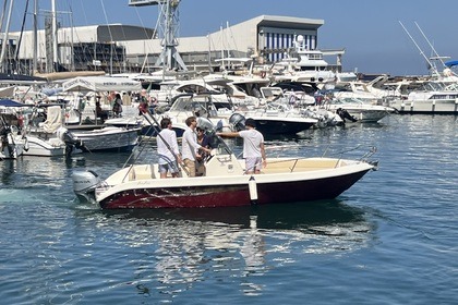Charter Motorboat Terminal boat 21 Open Sorrento