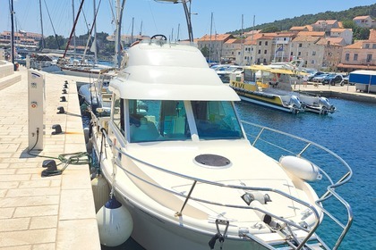 Hire Motorboat Ocqueteau 885 FLY Korčula