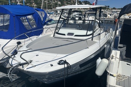 Noleggio Barca a motore Jeanneau Cap Camarat 7.5 Wa Les Issambres