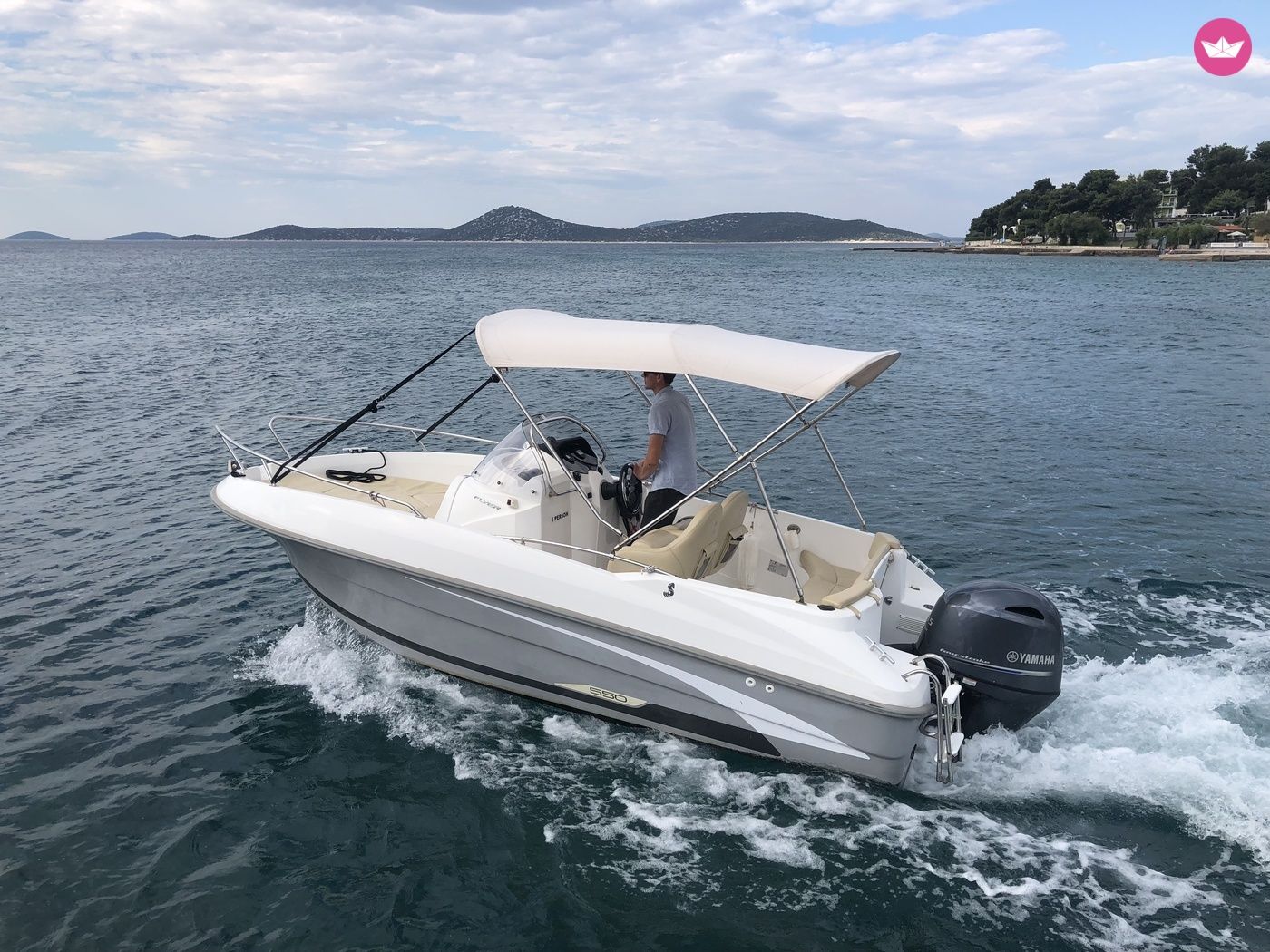 Charter Motorboat Beneteau Flyer 550 Open Vodice