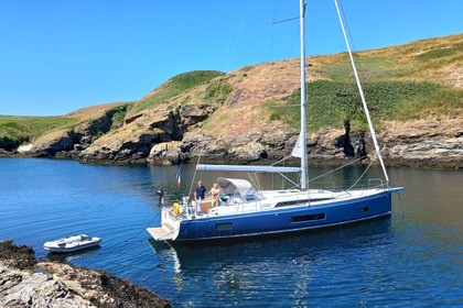 Hire Sailboat Beneteau Beneteau Oceanis 46.1 Toulon