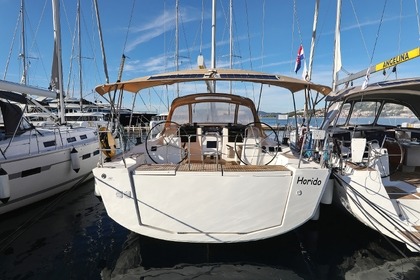 Hyra båt Segelbåt DUFOUR DUFOUR 460 GRAND LARGE Trogir