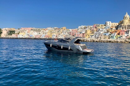 Cranchi Z35 splendida imbarcazione full optional per giornate magnifiche nel golfo di Napoli e le sue isole